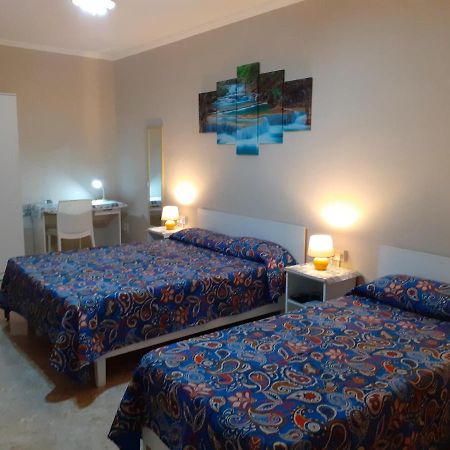 Black Gold Private Room Msida Exterior foto