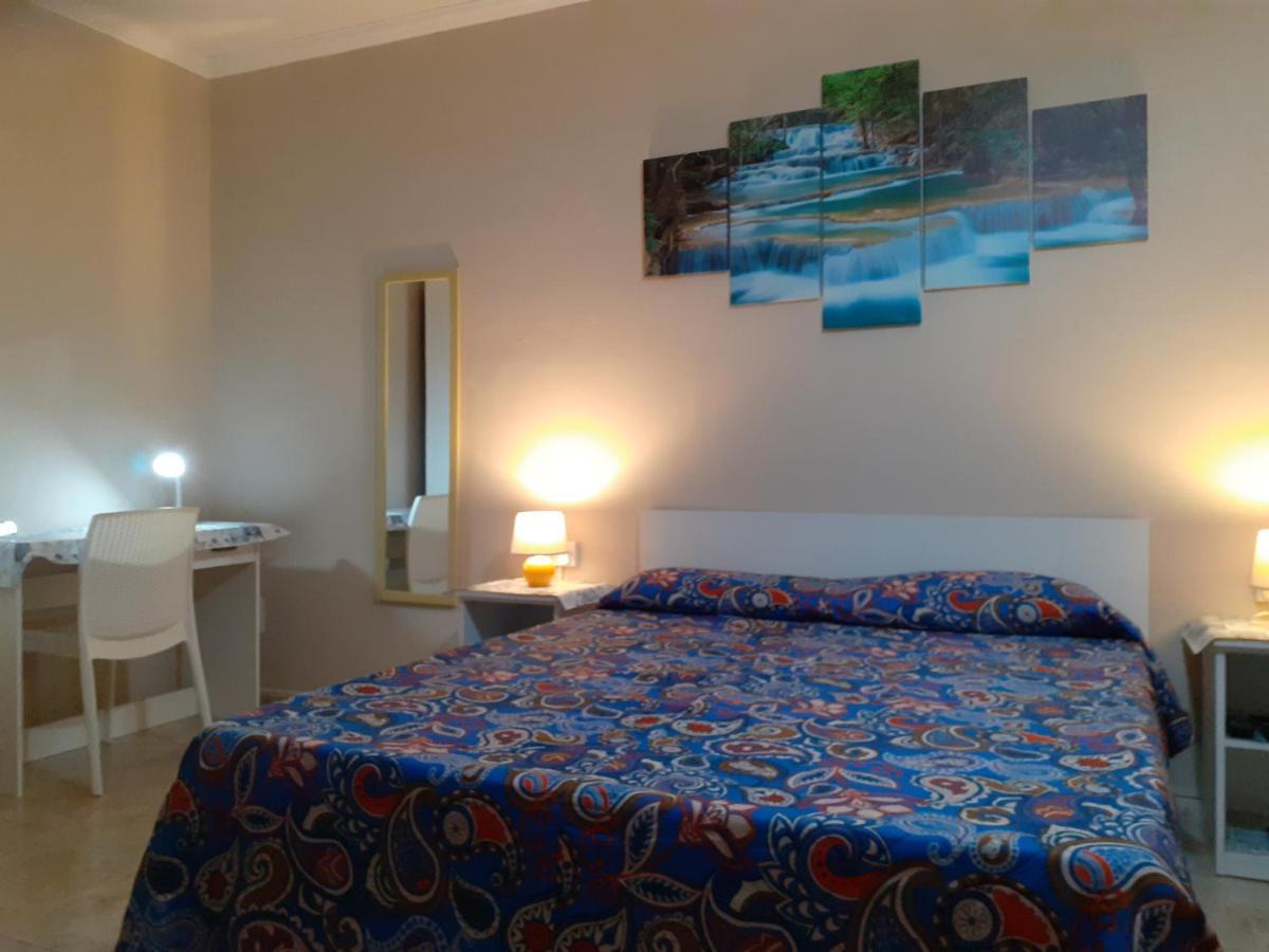 Black Gold Private Room Msida Exterior foto