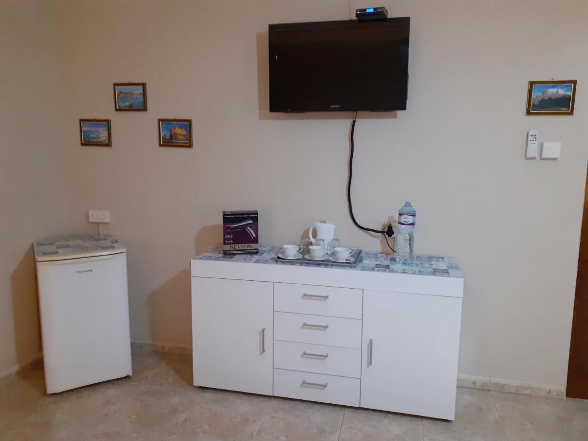 Black Gold Private Room Msida Exterior foto