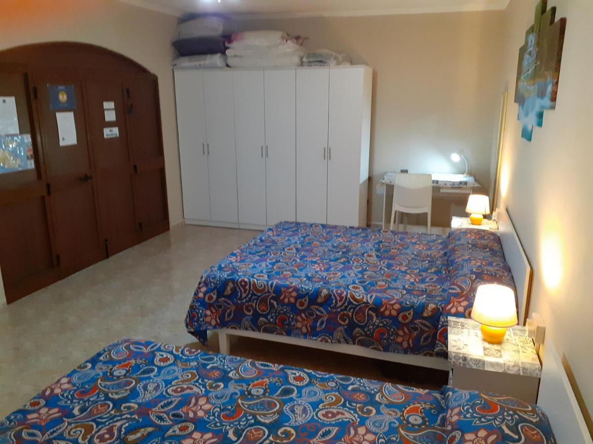 Black Gold Private Room Msida Exterior foto