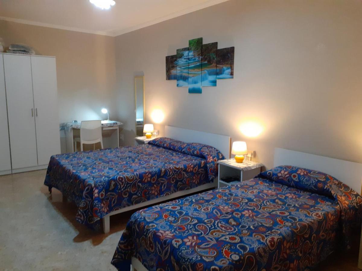 Black Gold Private Room Msida Exterior foto