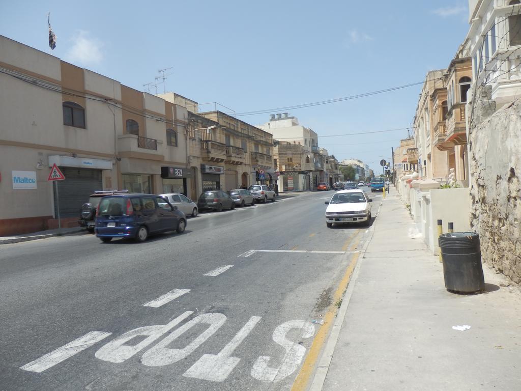 Black Gold Private Room Msida Exterior foto