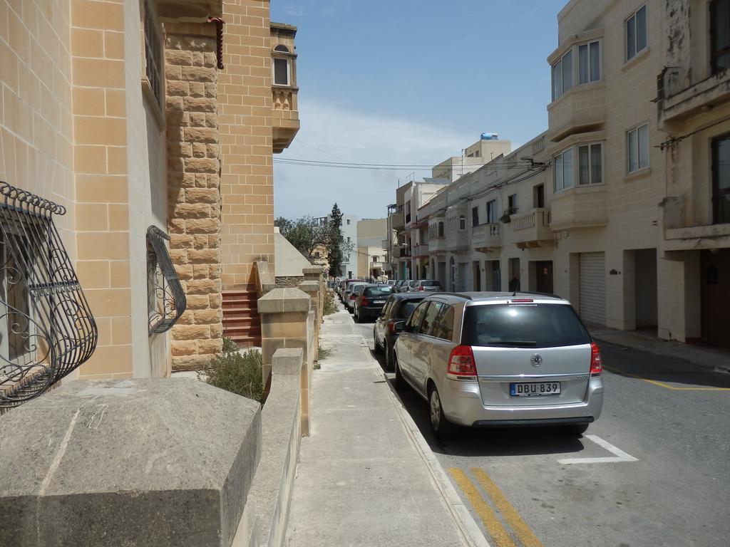 Black Gold Private Room Msida Exterior foto
