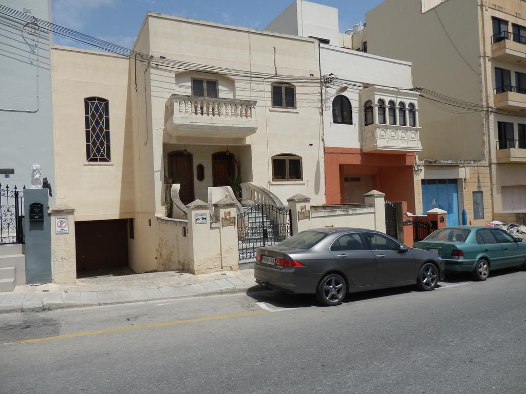 Black Gold Private Room Msida Exterior foto